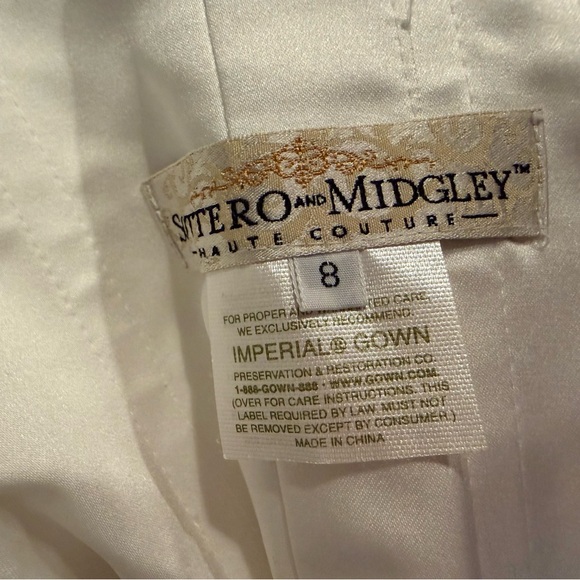 Beautiful Sottero & Midgley Ruched Taffeta Wedding Gown - Picture 8 of 8